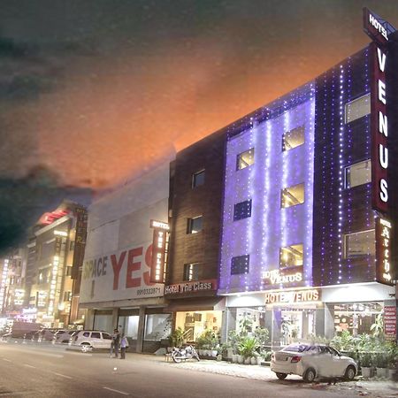 Hotel Venus Plaza New Delhi Buitenkant foto