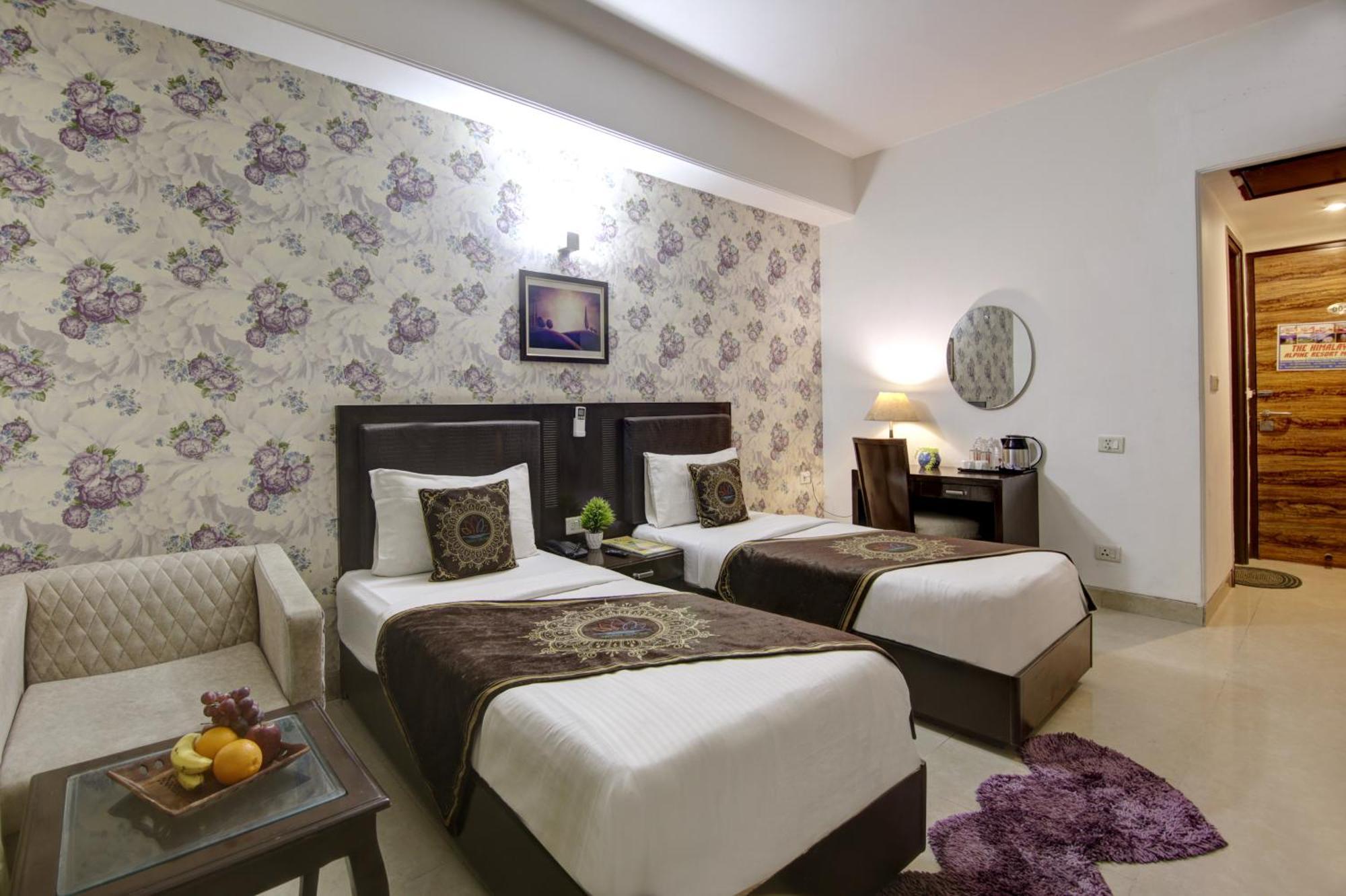 Hotel Venus Plaza New Delhi Buitenkant foto