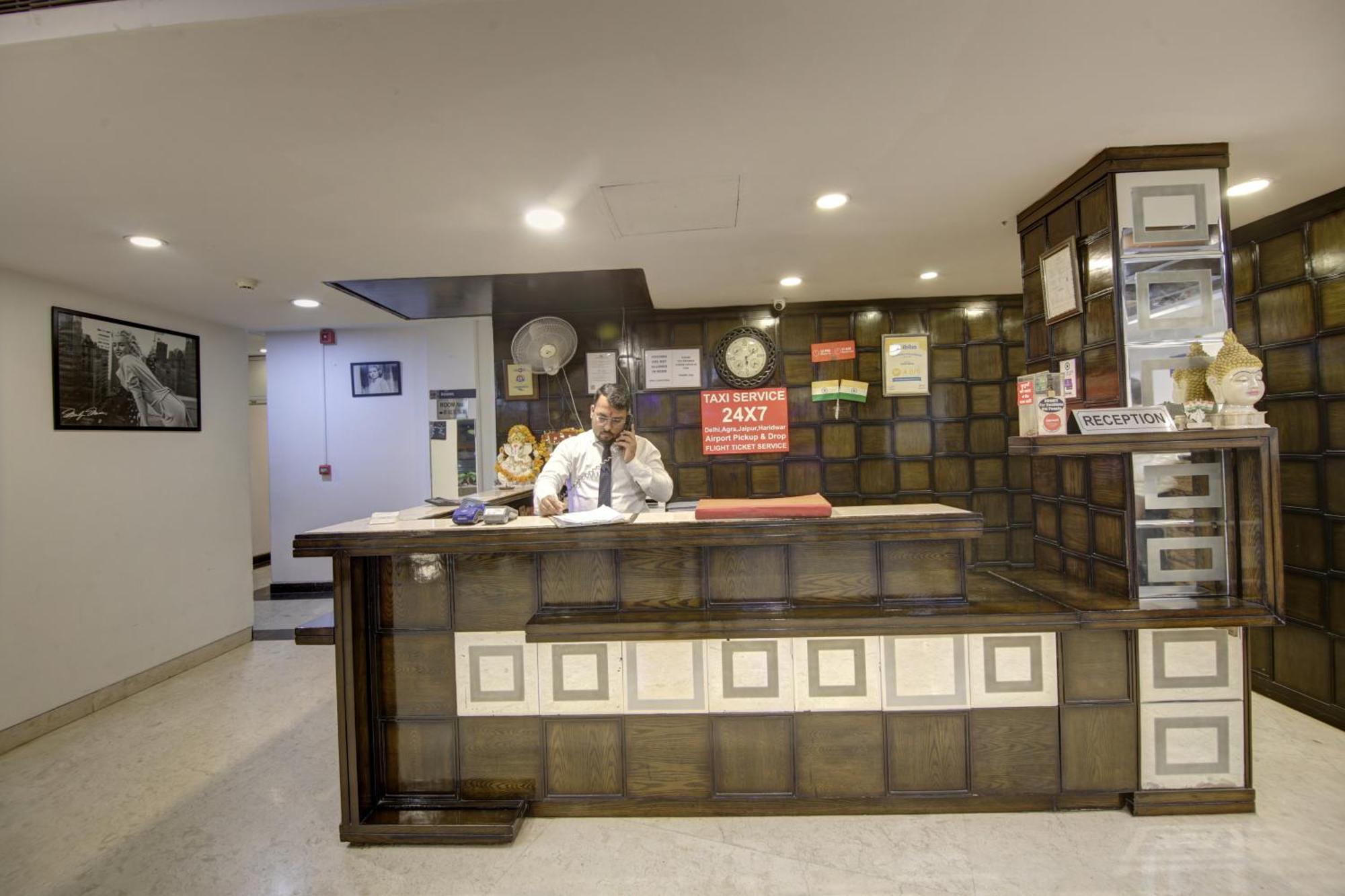 Hotel Venus Plaza New Delhi Buitenkant foto