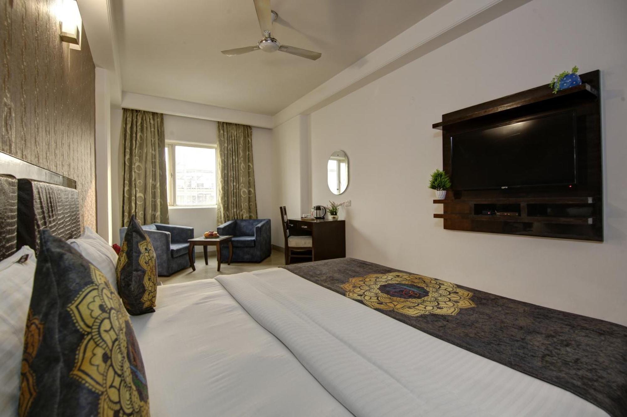 Hotel Venus Plaza New Delhi Buitenkant foto