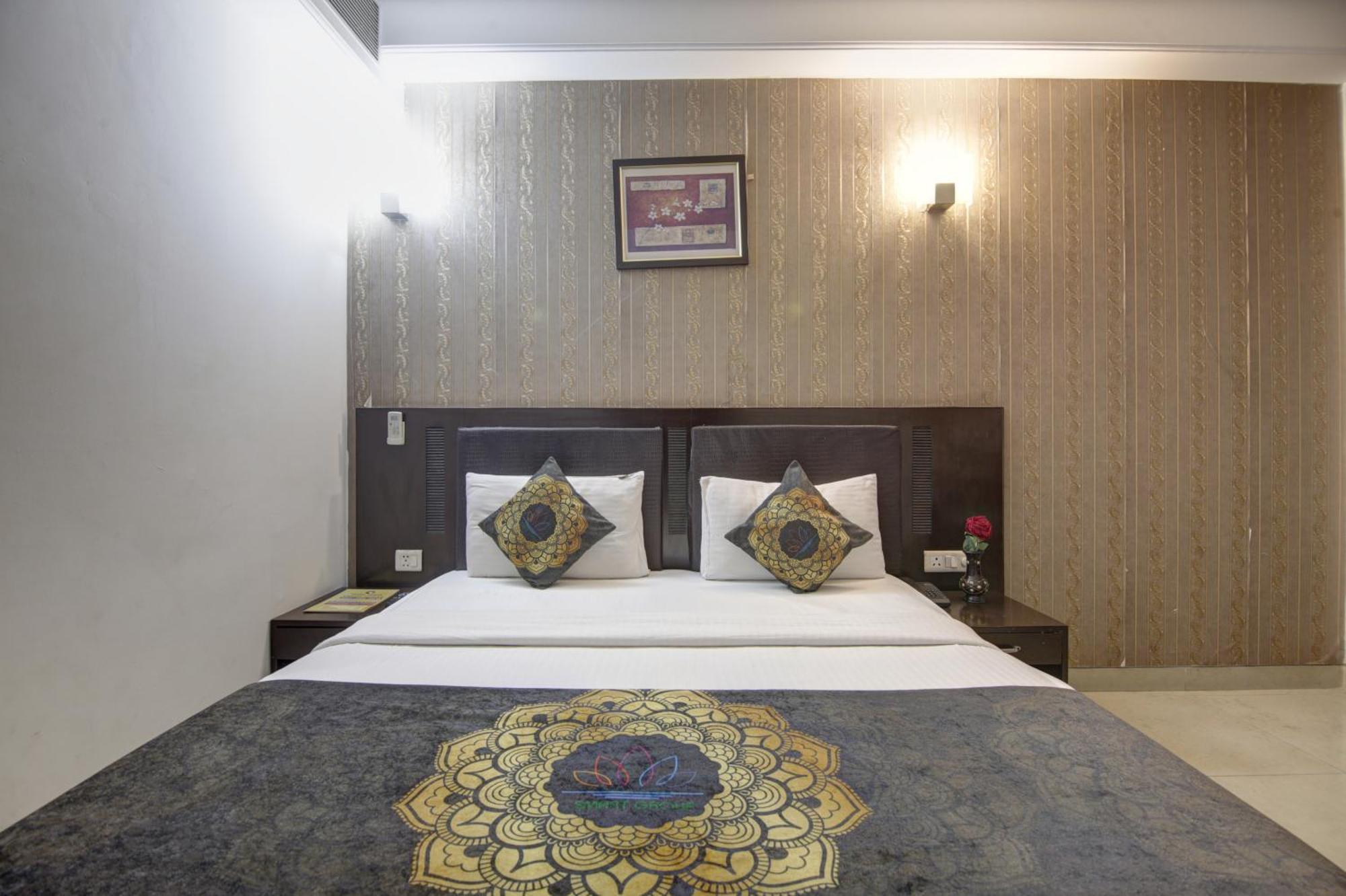 Hotel Venus Plaza New Delhi Buitenkant foto