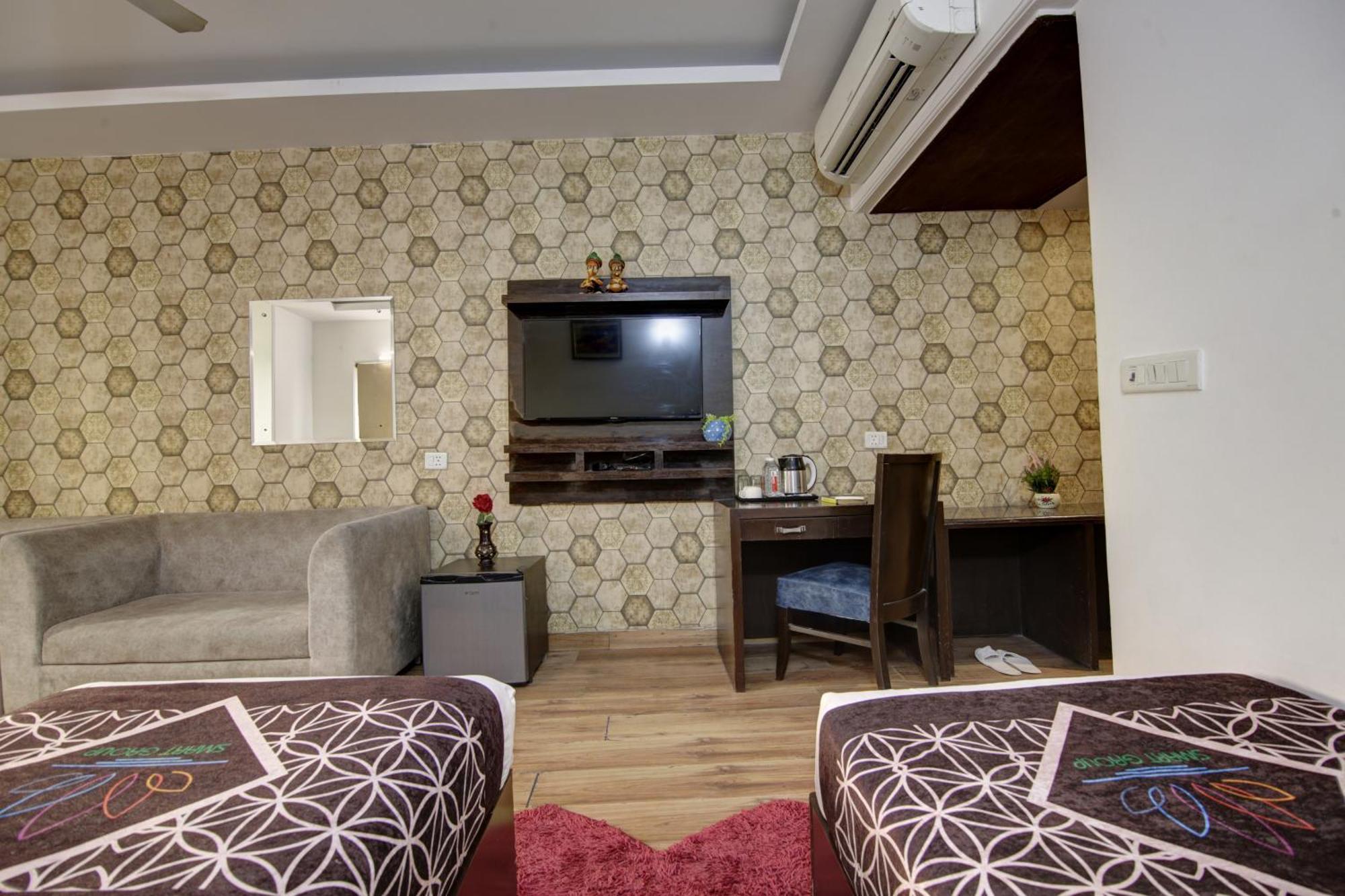 Hotel Venus Plaza New Delhi Buitenkant foto