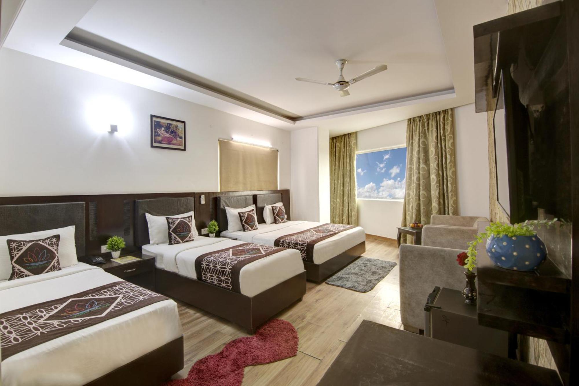Hotel Venus Plaza New Delhi Buitenkant foto