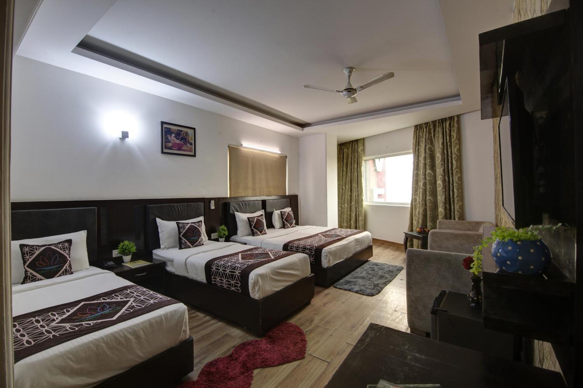 Hotel Venus Plaza New Delhi Buitenkant foto