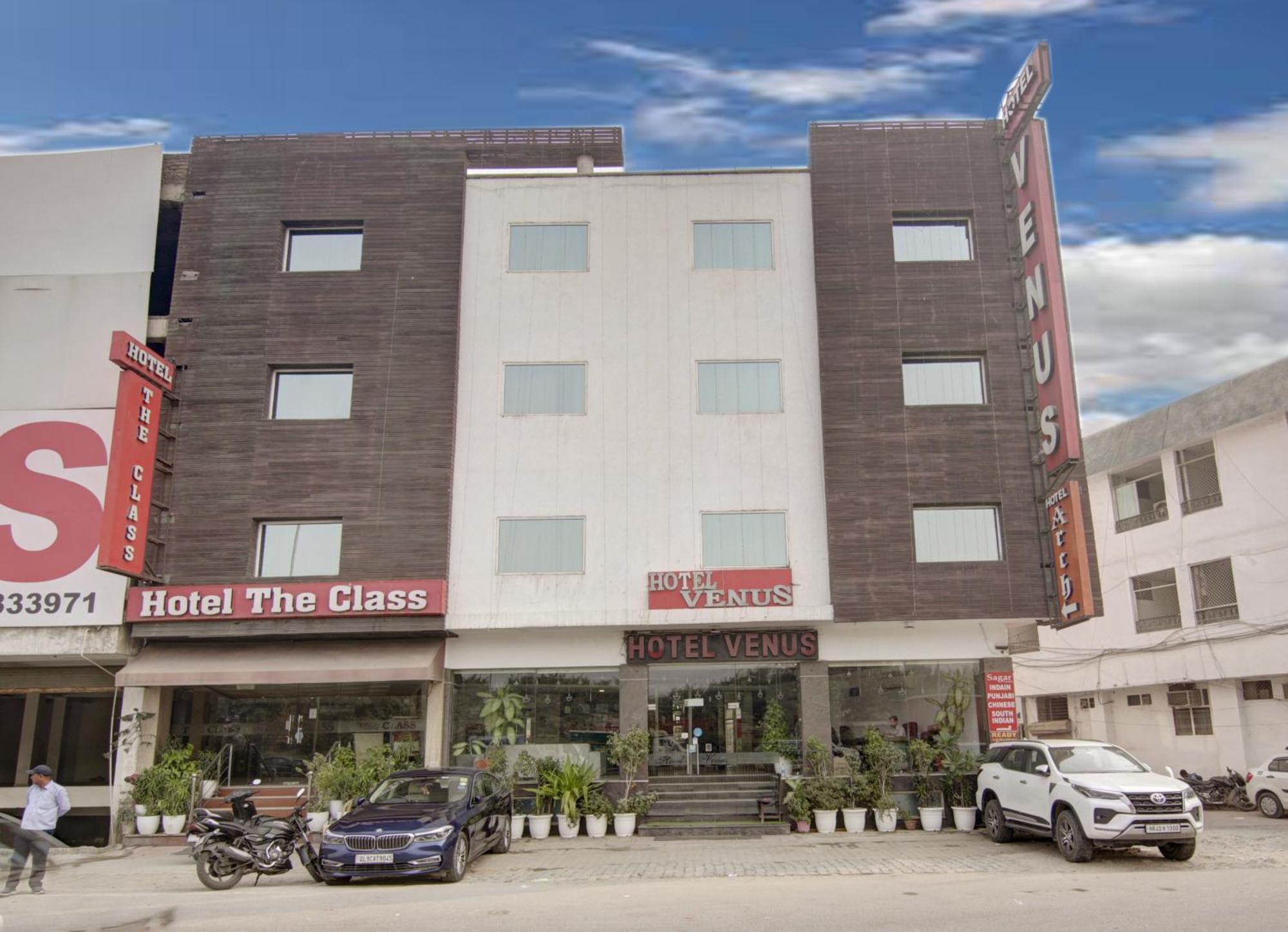 Hotel Venus Plaza New Delhi Buitenkant foto